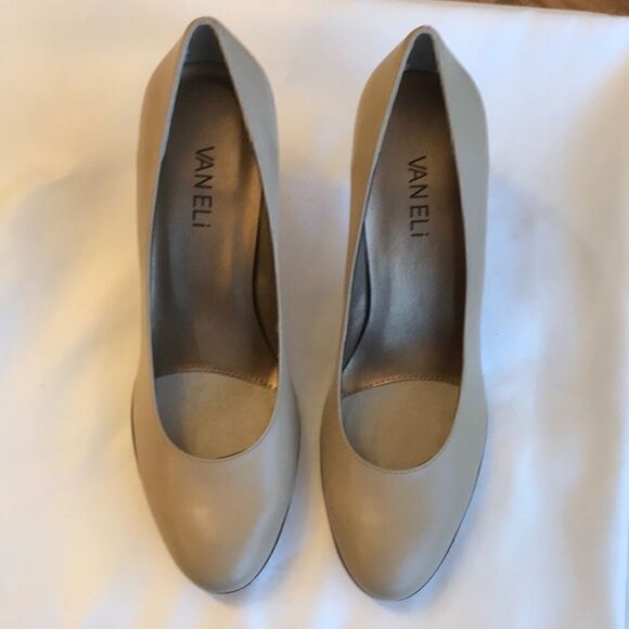 VANELI SZ 7S TAUPE PUMPS. NEW. SLIM FIT - Picture 3 of 8
